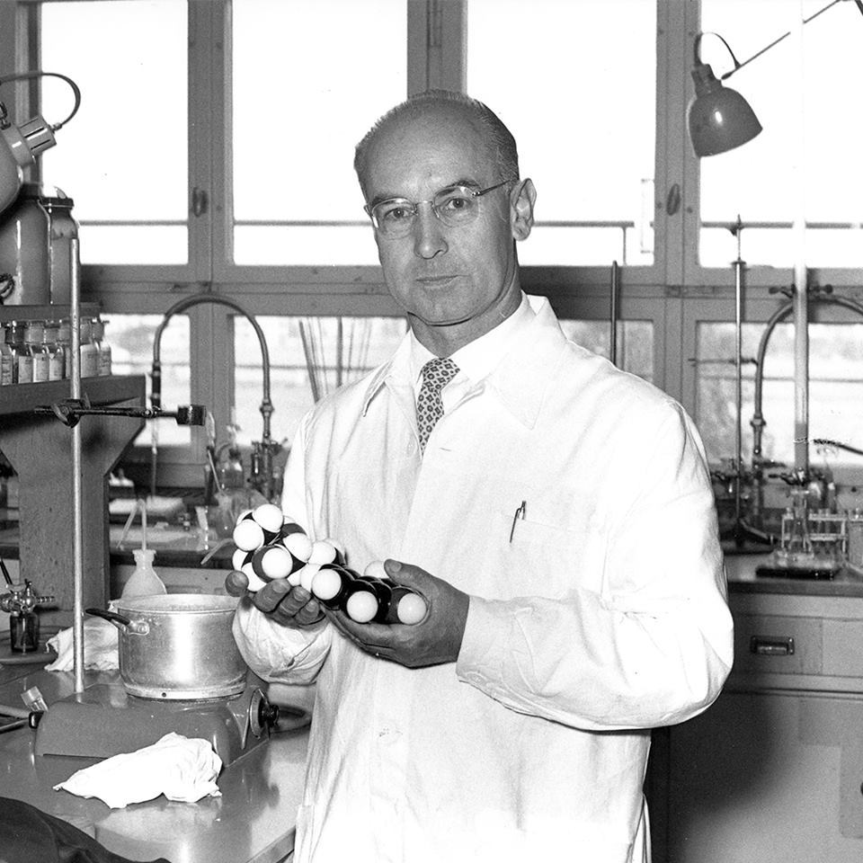 Today in psychedelic history (01/11) - The Psychedelic Experience ...